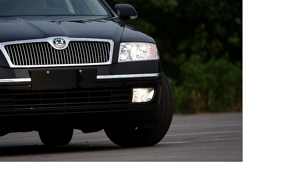 逸仕版外观图片