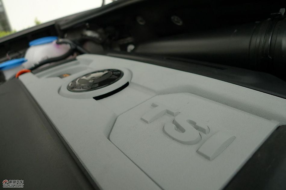 上海大众斯柯达新明锐发动机及底盘