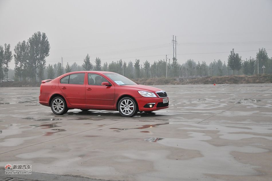 2010款明锐RS 2.0TSI+6DSG