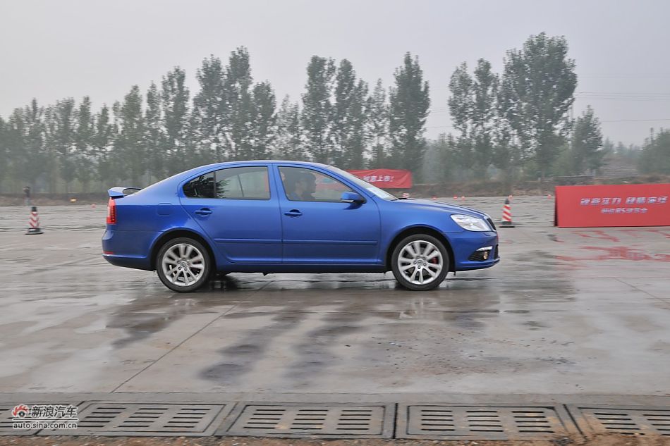 2010款明锐RS 2.0TSI+6DSG