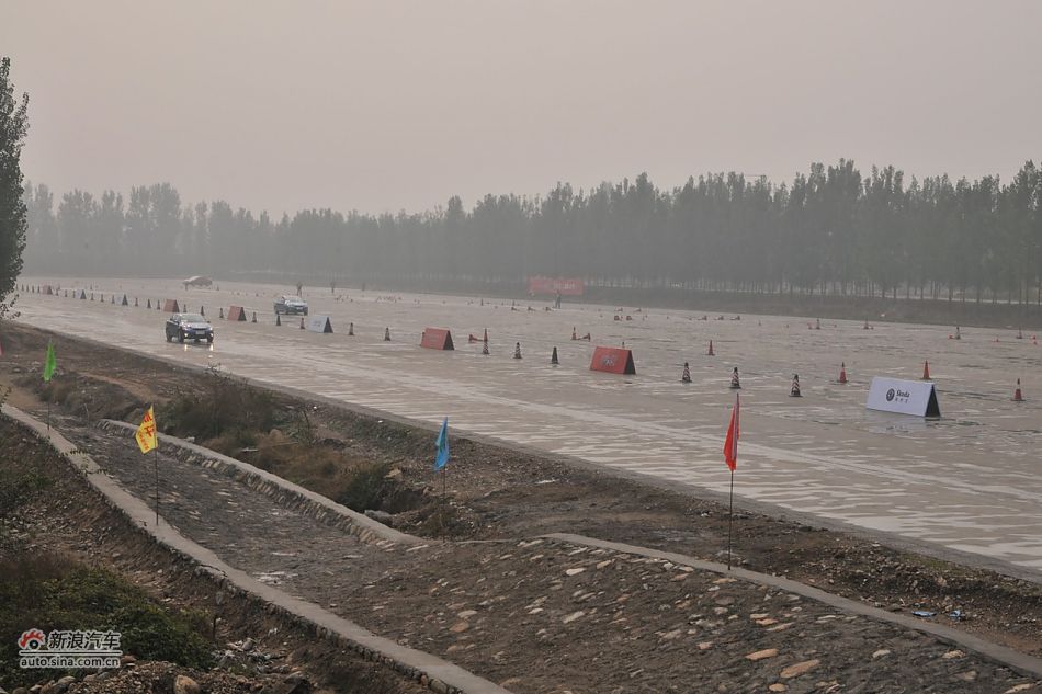 2010款明锐RS 2.0TSI+6DSG