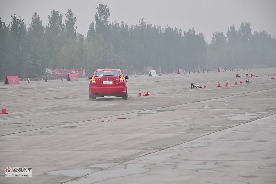 2010款明锐RS 2.0TSI+6DSG