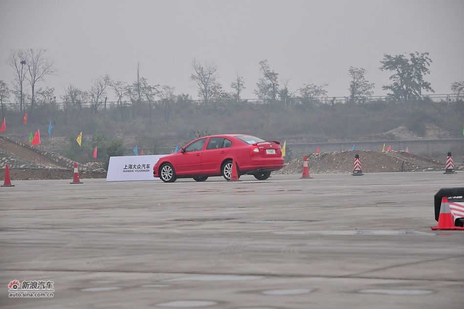 2010款明锐RS 2.0TSI+6DSG