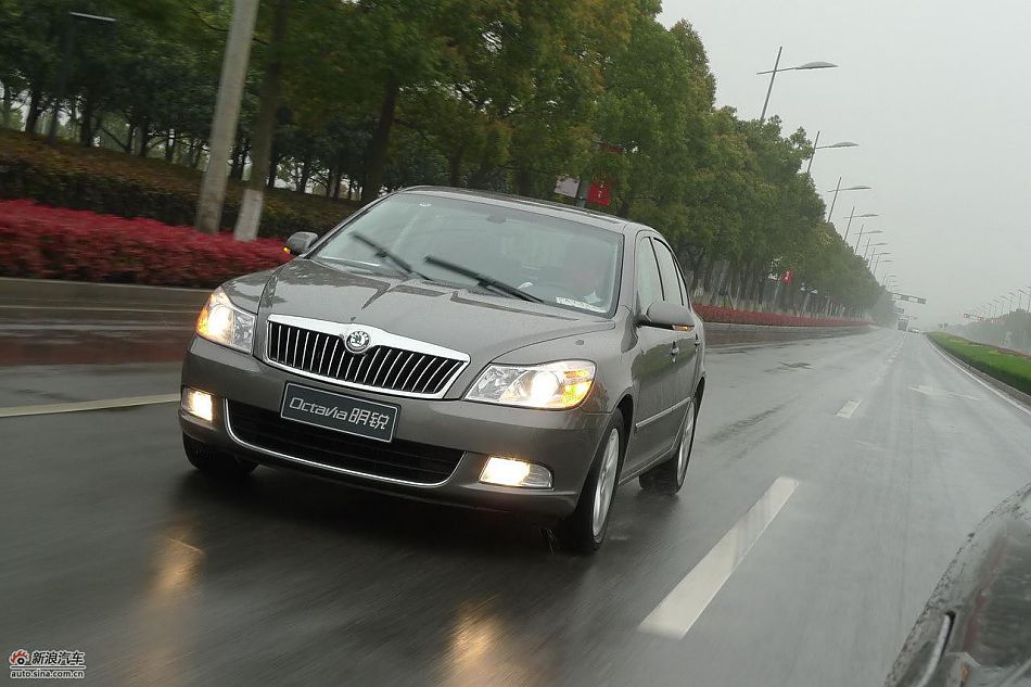 上海大众斯柯达新明锐行驶动态