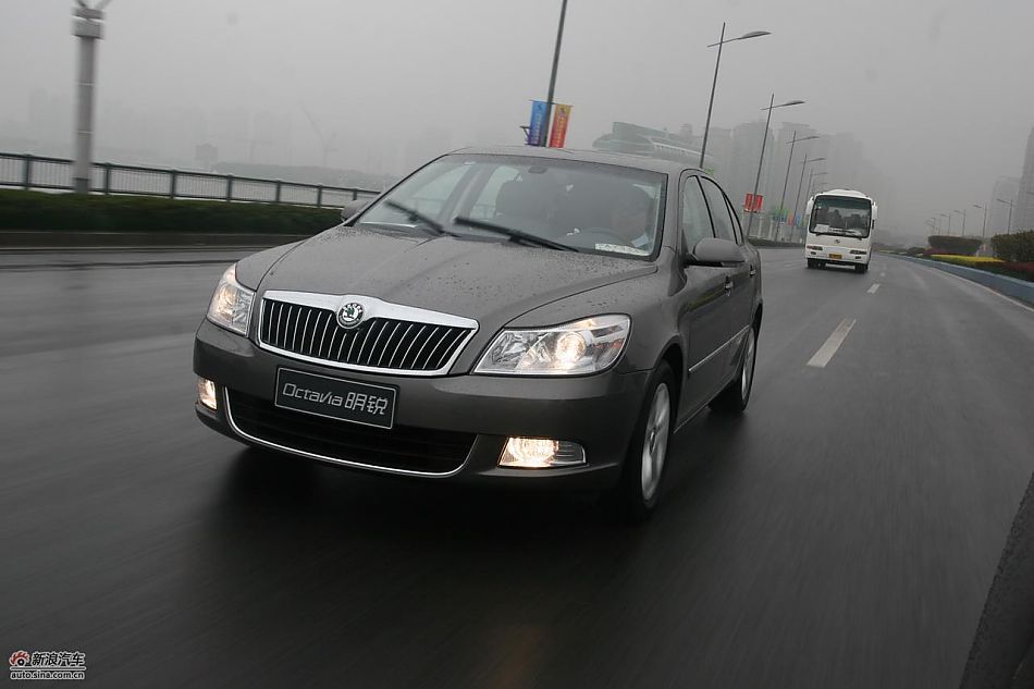 上海大众斯柯达新明锐行驶动态