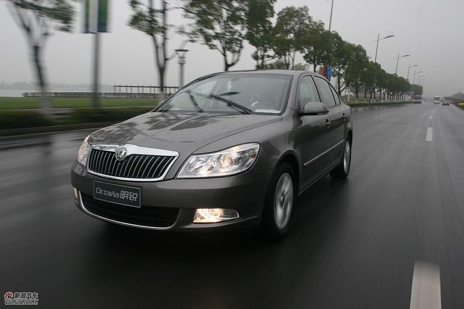 上海大众斯柯达新明锐行驶动态