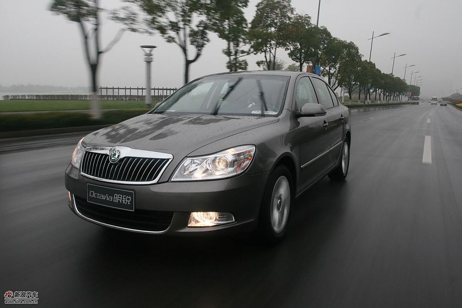上海大众斯柯达新明锐行驶动态