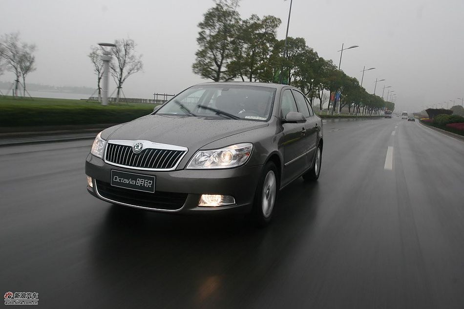 上海大众斯柯达新明锐行驶动态