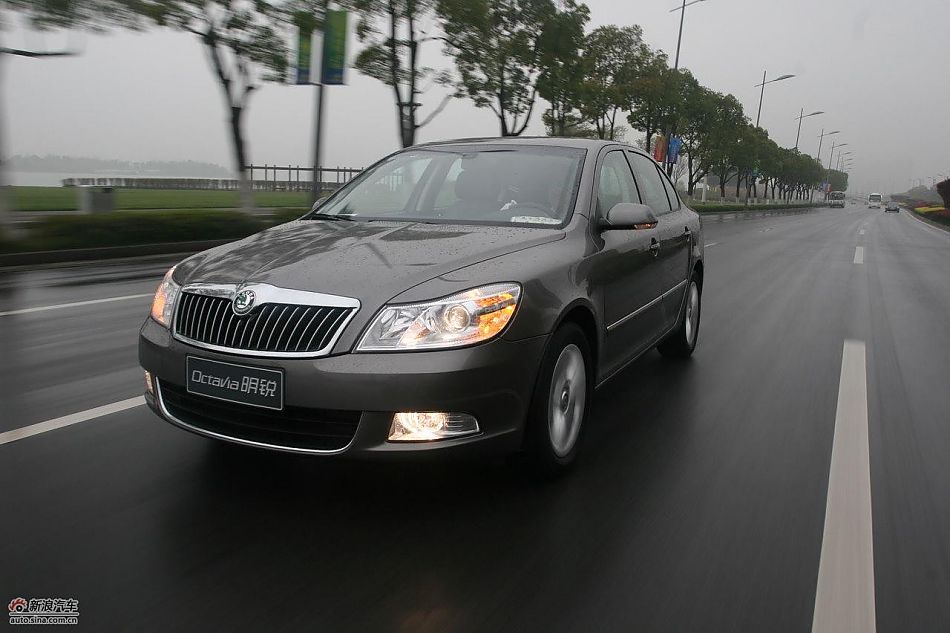 上海大众斯柯达新明锐行驶动态