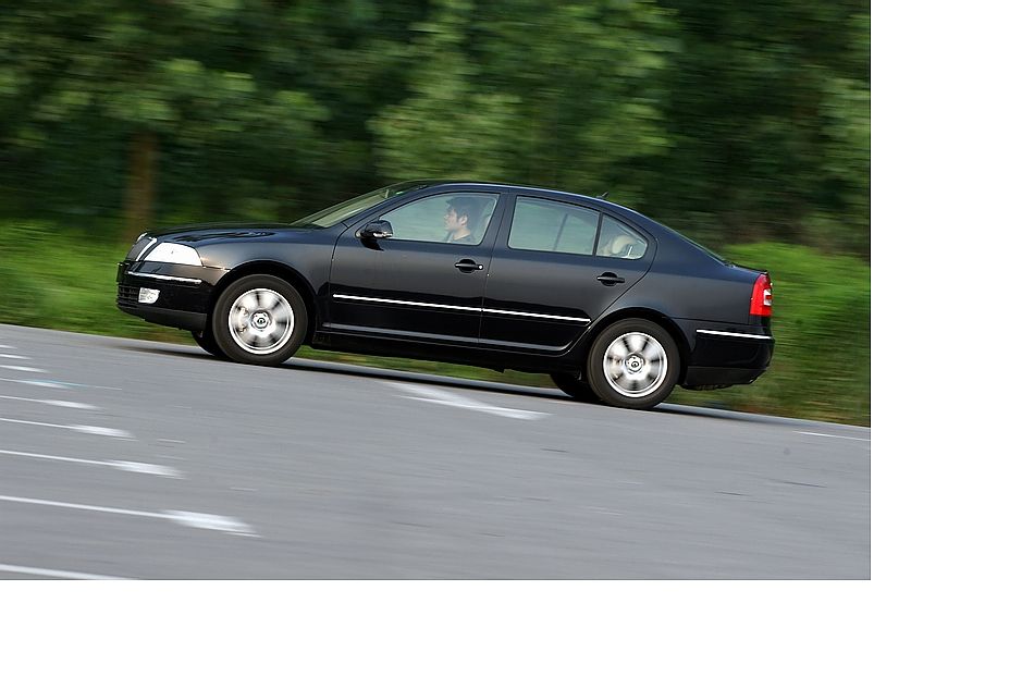 逸仕版外观图片