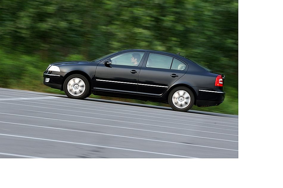 逸仕版外观图片