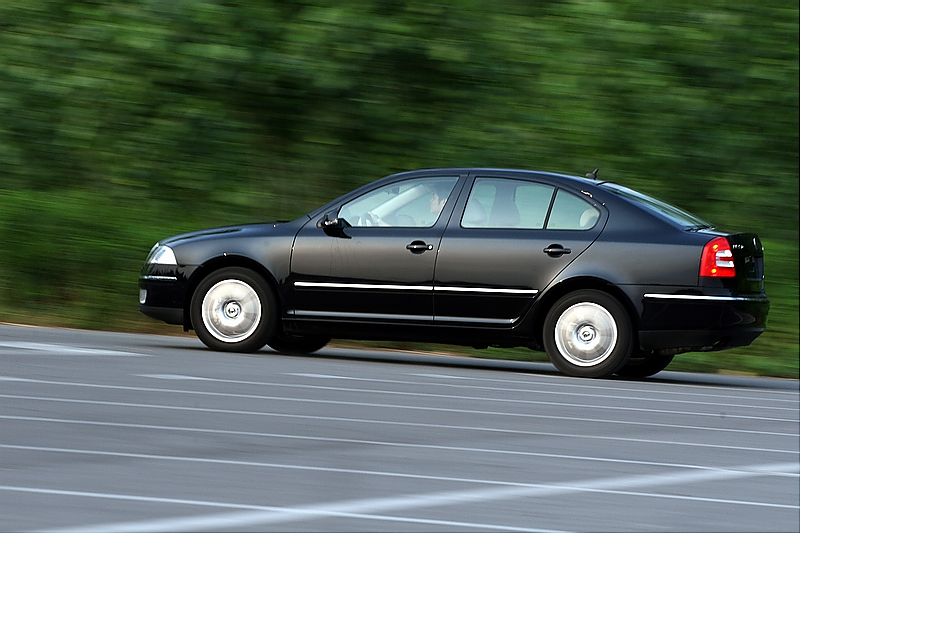 逸仕版外观图片