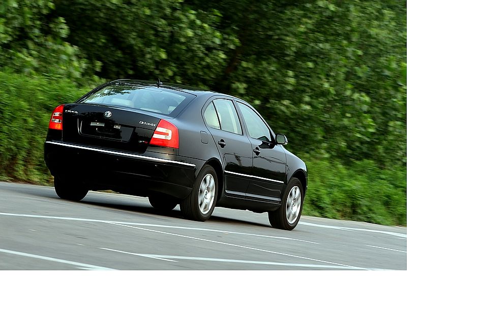 逸仕版外观图片