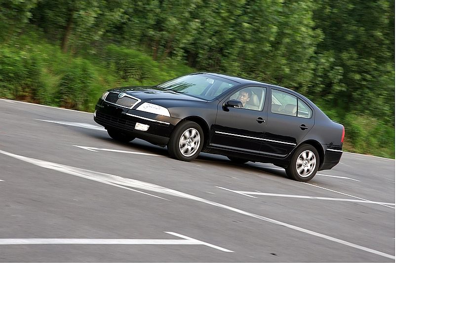 逸仕版外观图片