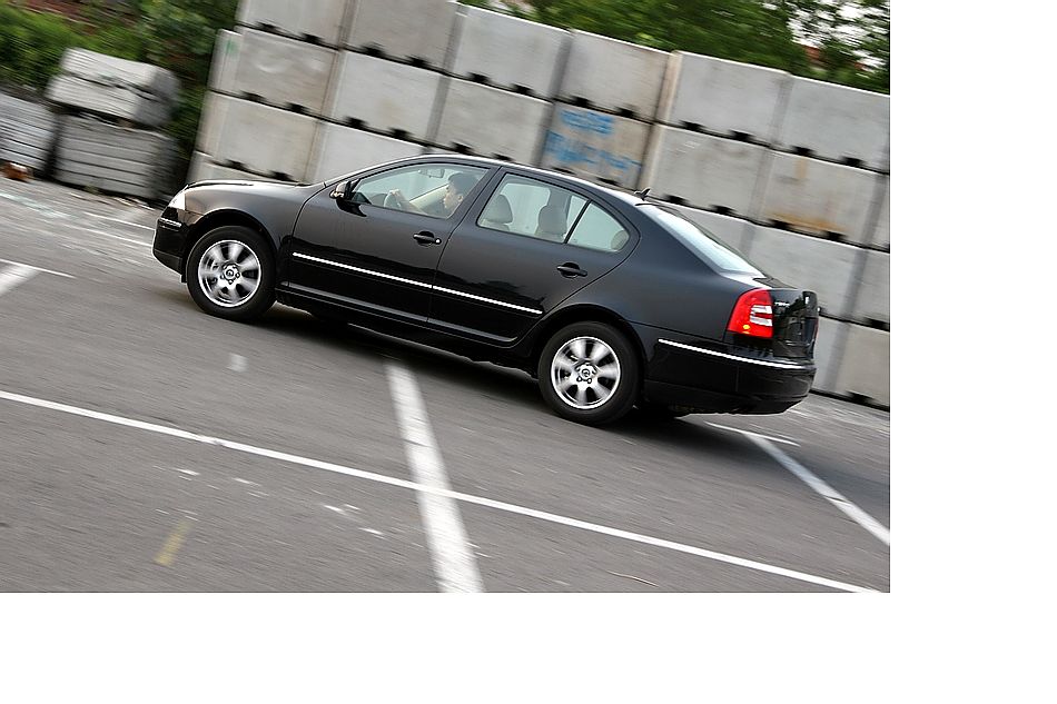 逸仕版外观图片