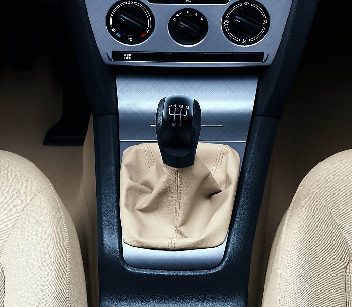 金属质感内饰 手动档球头