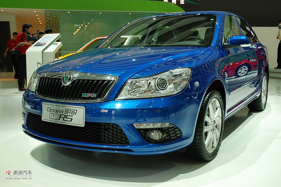 2010款明锐RS外观