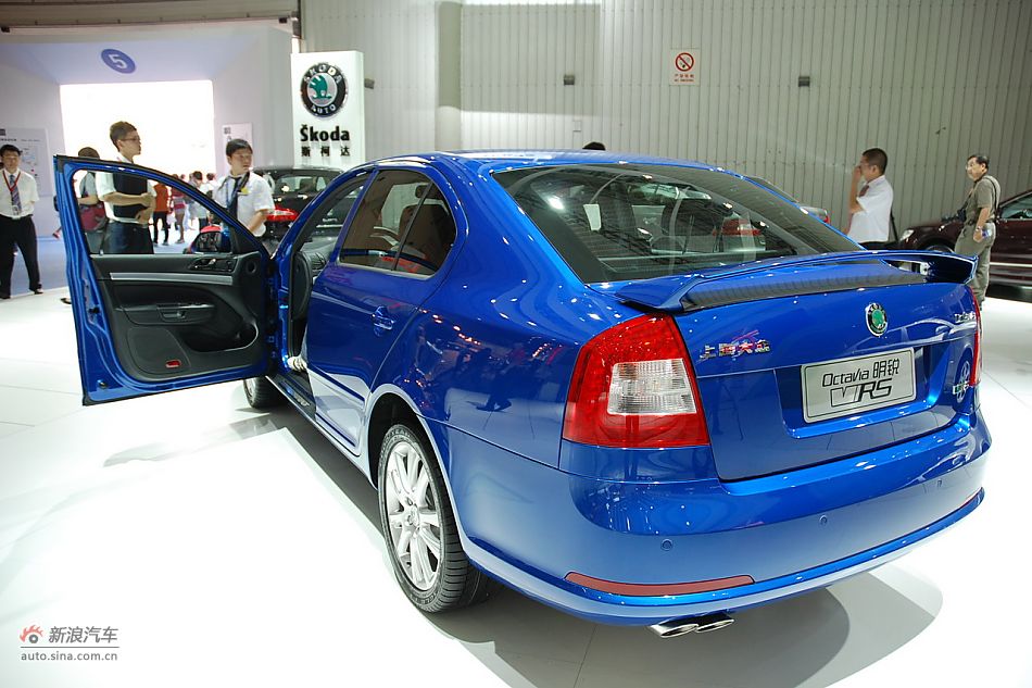 2010款明锐RS外观