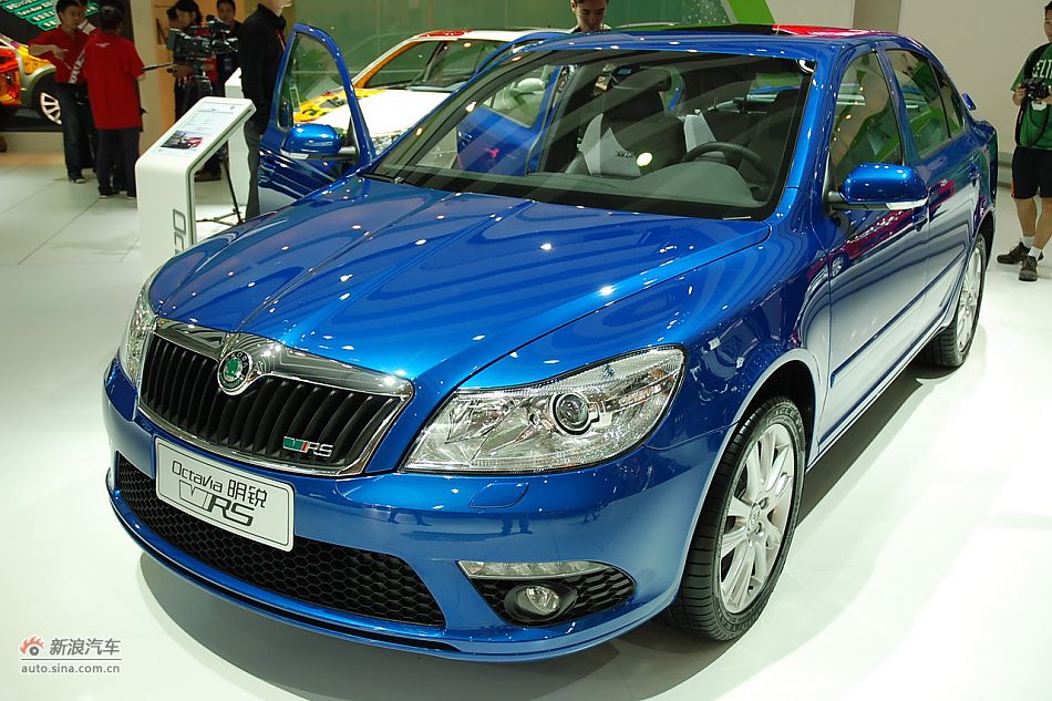 2010款明锐RS外观