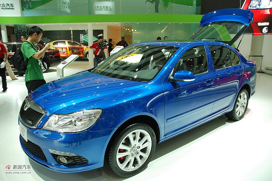 2010款明锐RS外观