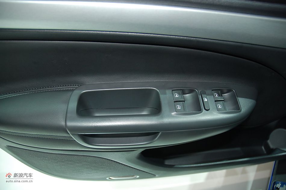 2010款明锐RS内饰