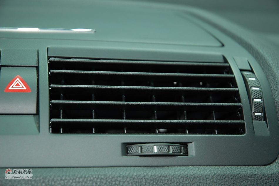 2010款明锐RS内饰