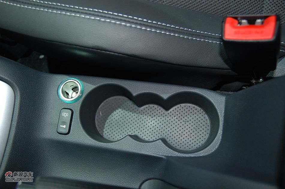2010款明锐RS内饰