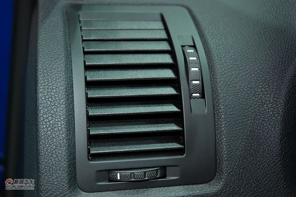 2010款明锐RS内饰