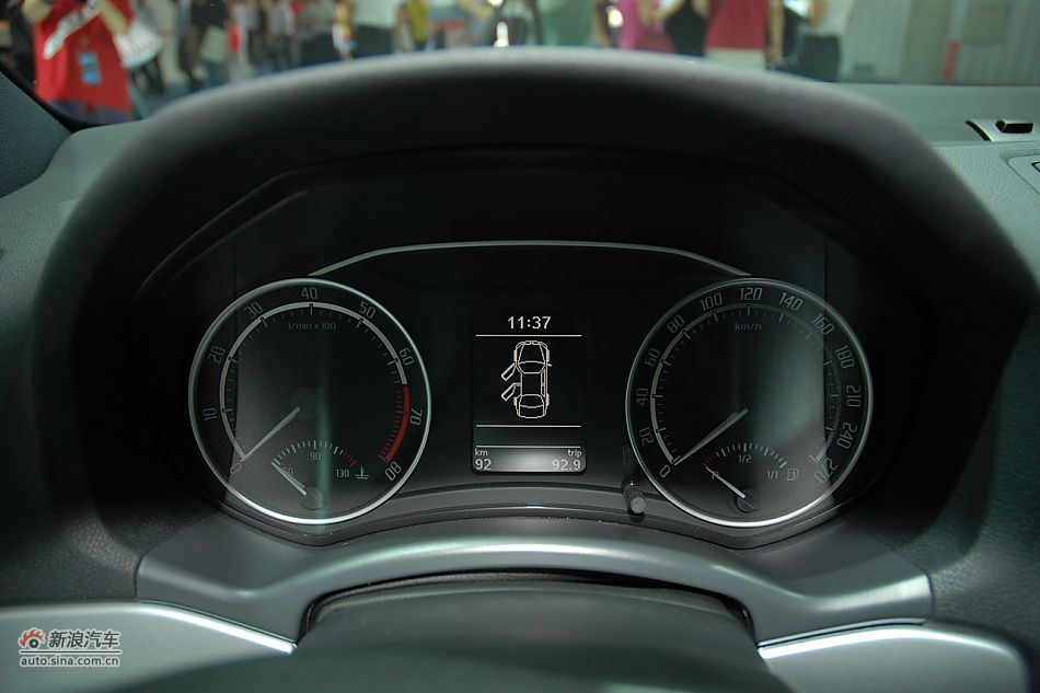 2010款明锐RS内饰