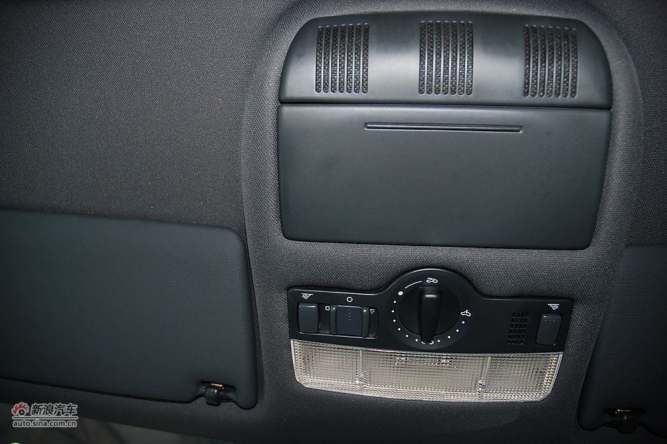 2010款明锐RS内饰