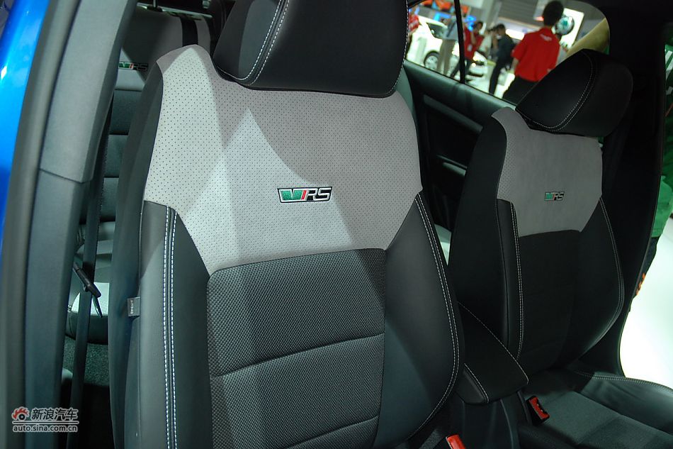 2010款明锐RS内饰