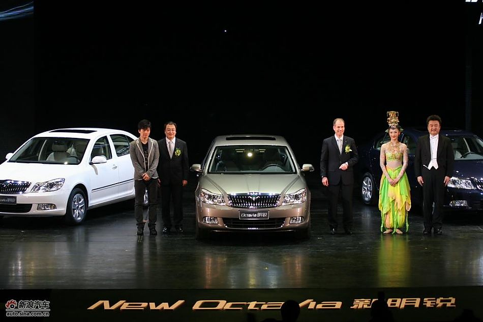 新明锐上市现场图