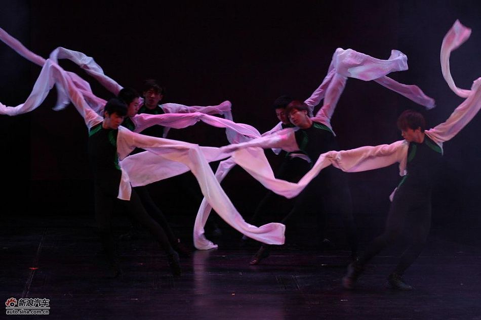 新明锐上市亮相