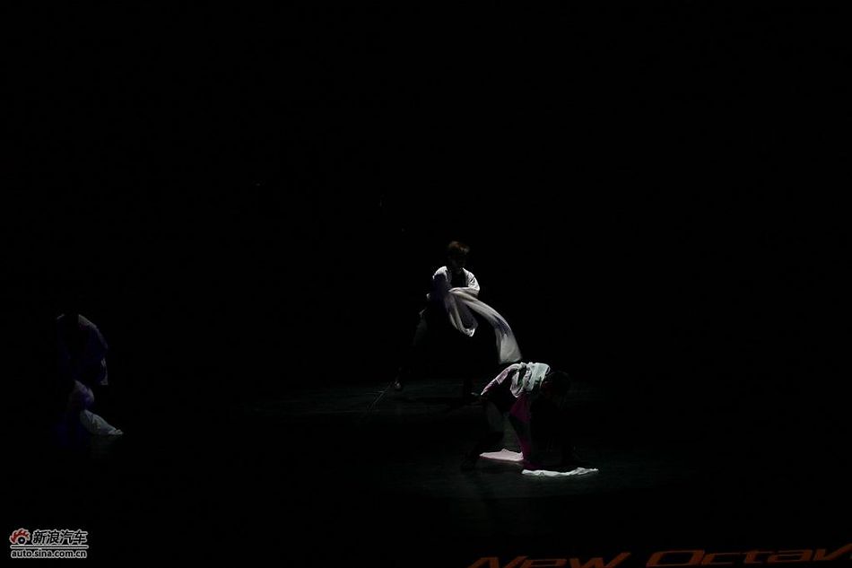 新明锐上市亮相