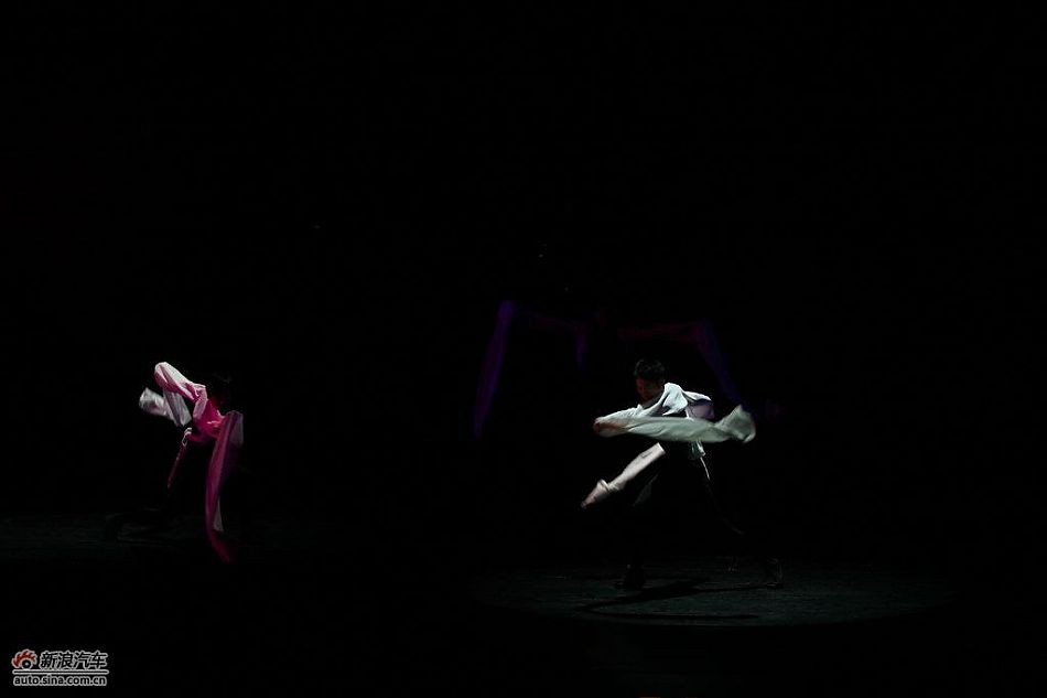 新明锐上市亮相