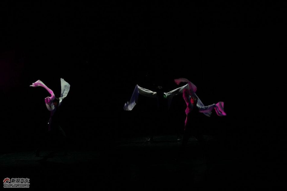 新明锐上市亮相