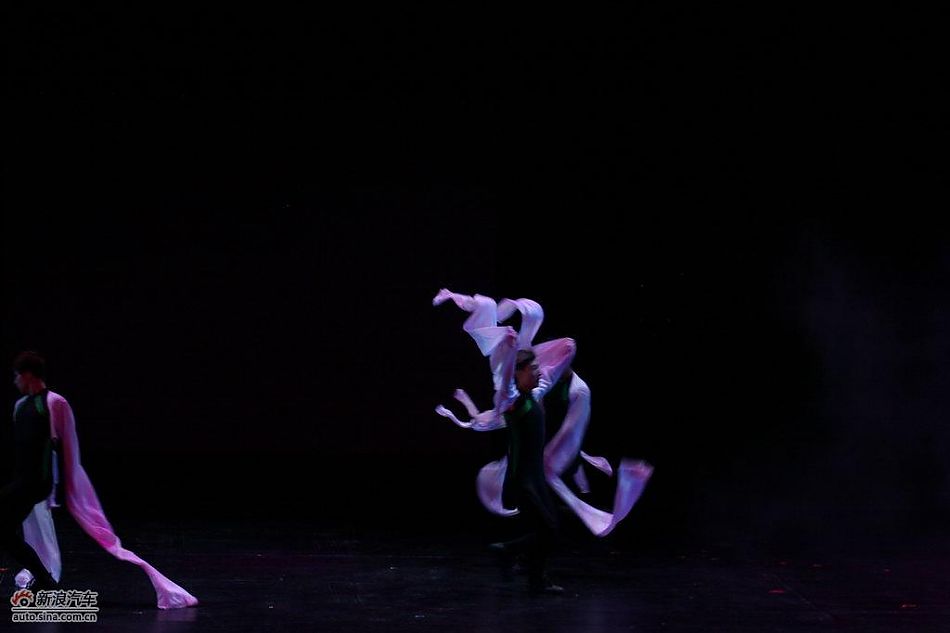 新明锐上市亮相