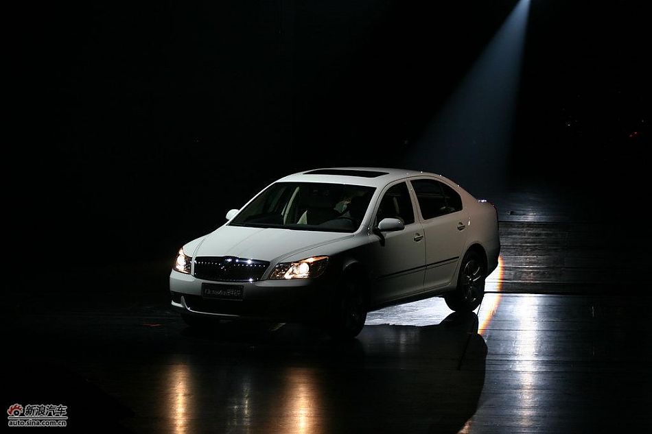 新明锐上市亮相