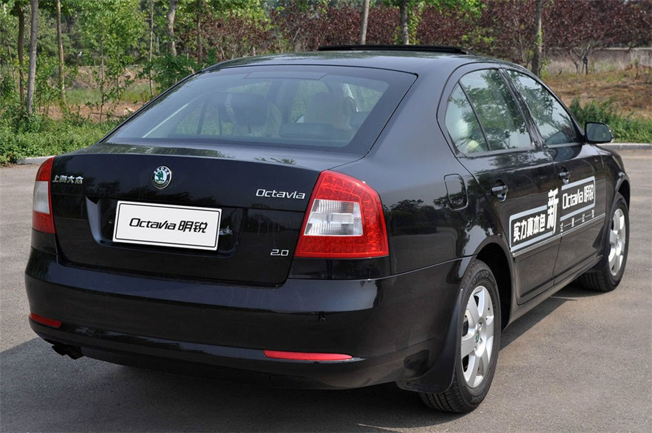 2013款 2.0L MT 逸杰版 外观