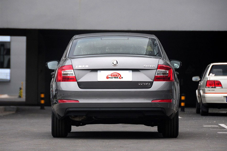 2015款 1.6L 手动逸杰版 外观