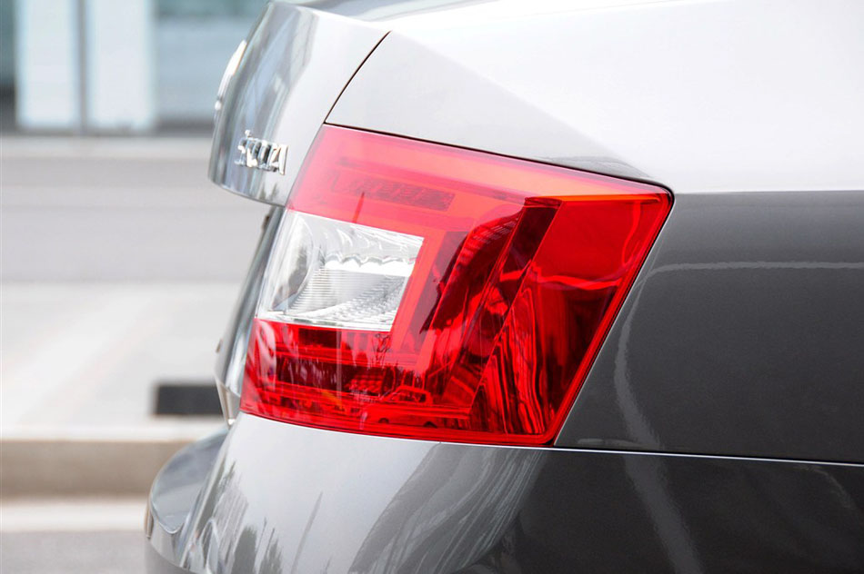 2015款 1.6L 手动逸杰版 其他