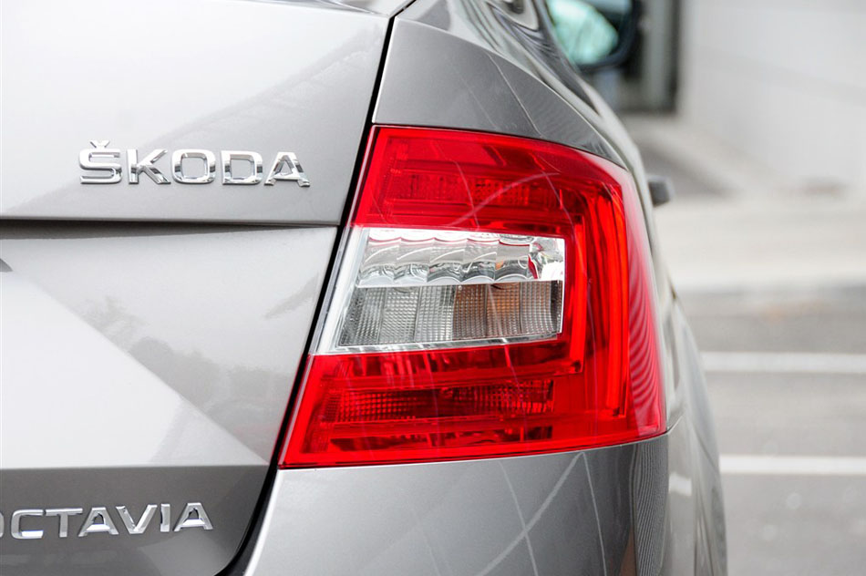 2015款 1.6L 手动逸杰版 其他