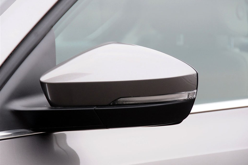 2015款 1.6L 手动逸杰版 其他