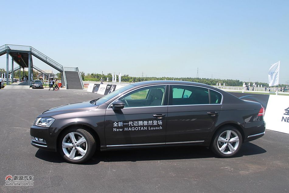 新迈腾(B7L)1.8TSI自动尊贵型外观