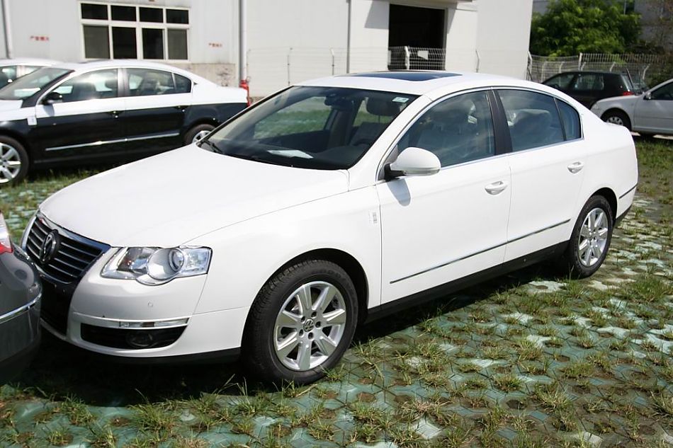 迈腾1.8TSI舒适型手自一体外观