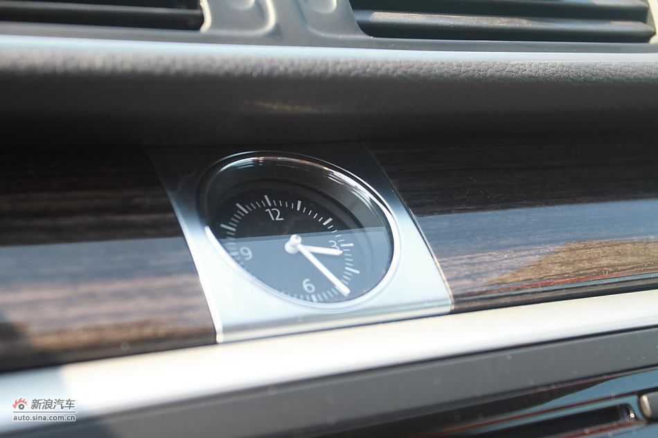 新迈腾(B7L)1.8TSI自动尊贵型内饰功能