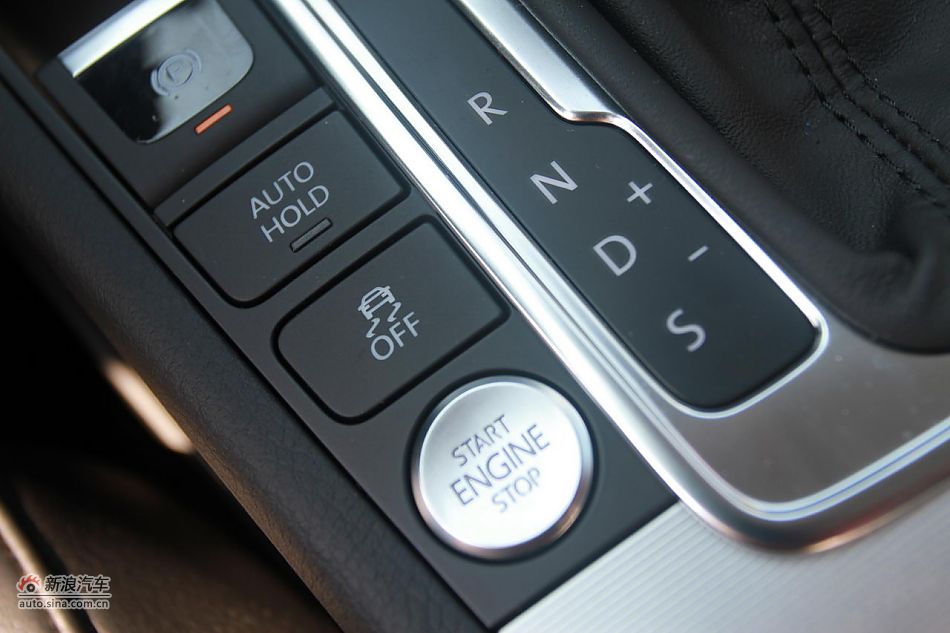 新迈腾(B7L)1.8TSI自动尊贵型内饰功能