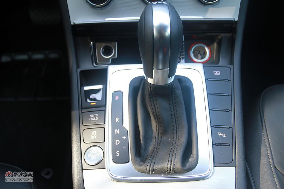 新迈腾(B7L)1.8TSI自动尊贵型内饰功能
