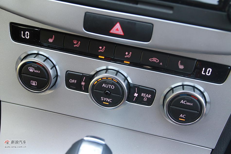 新迈腾(B7L)1.8TSI自动尊贵型内饰功能