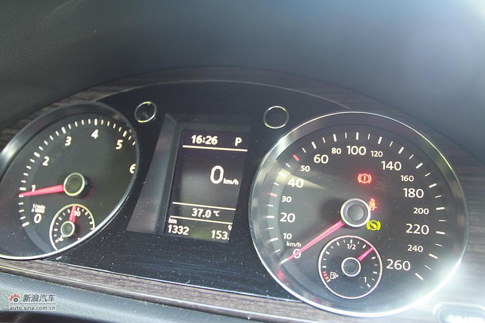 新迈腾(B7L)1.8TSI自动尊贵型内饰功能